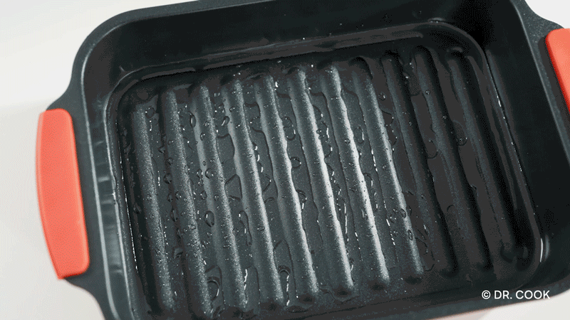 Microwave grill pan product structure with non-stick coating
